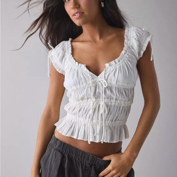 Kimchi Blue Tops - Kimchi Blue Remi Tie-Front Cropped Blouse from Artizia